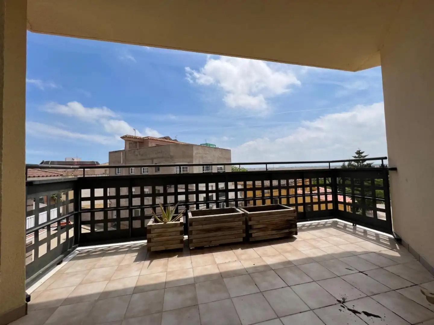 Terrassa de Casa adosada en venda en Camarles amb Aire condicionat, Calefacció i Parquet