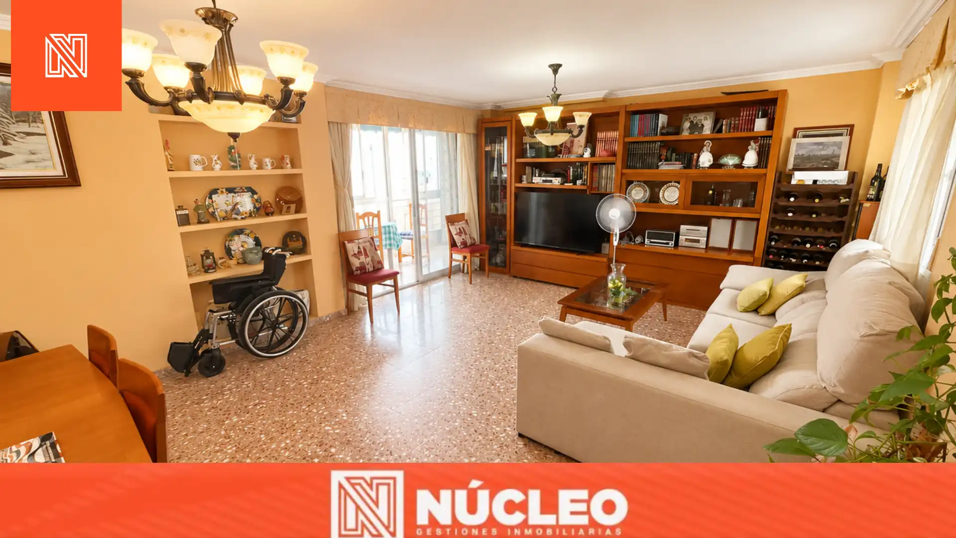 Flat with pool to rent in Carrer Esportista Juan Matos