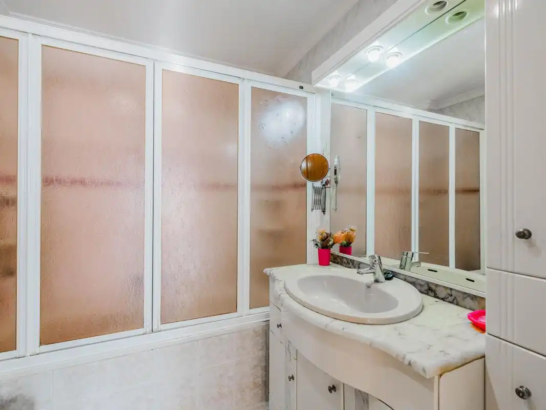 Baño de Ático en venta en Málaga con Aire acondicionado, Calefacción y Jardín privado