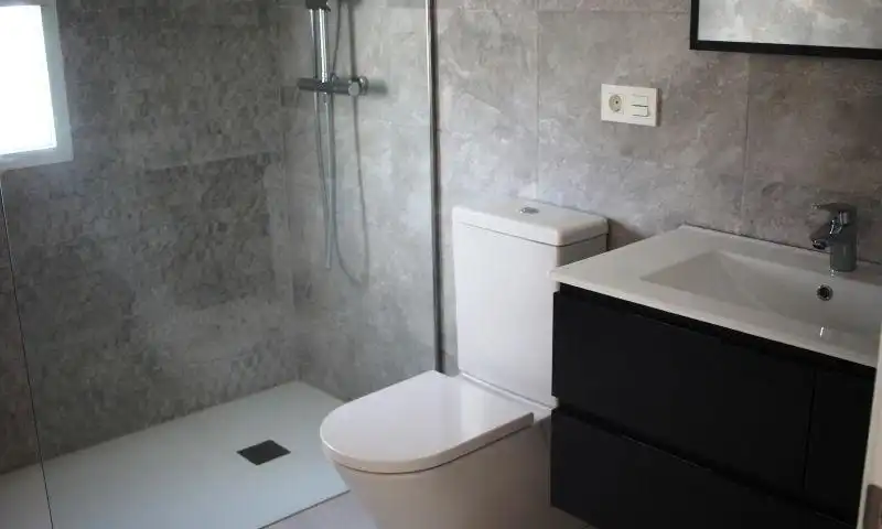 Baño de Casa o chalet en venta en Monóvar  / Monòver con Aire acondicionado, Jardín privado y Terraza