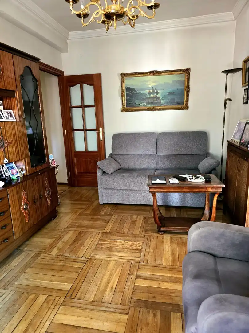 Sala d'estar de Pis en venda en Madrid amb Calefacció i Terrassa