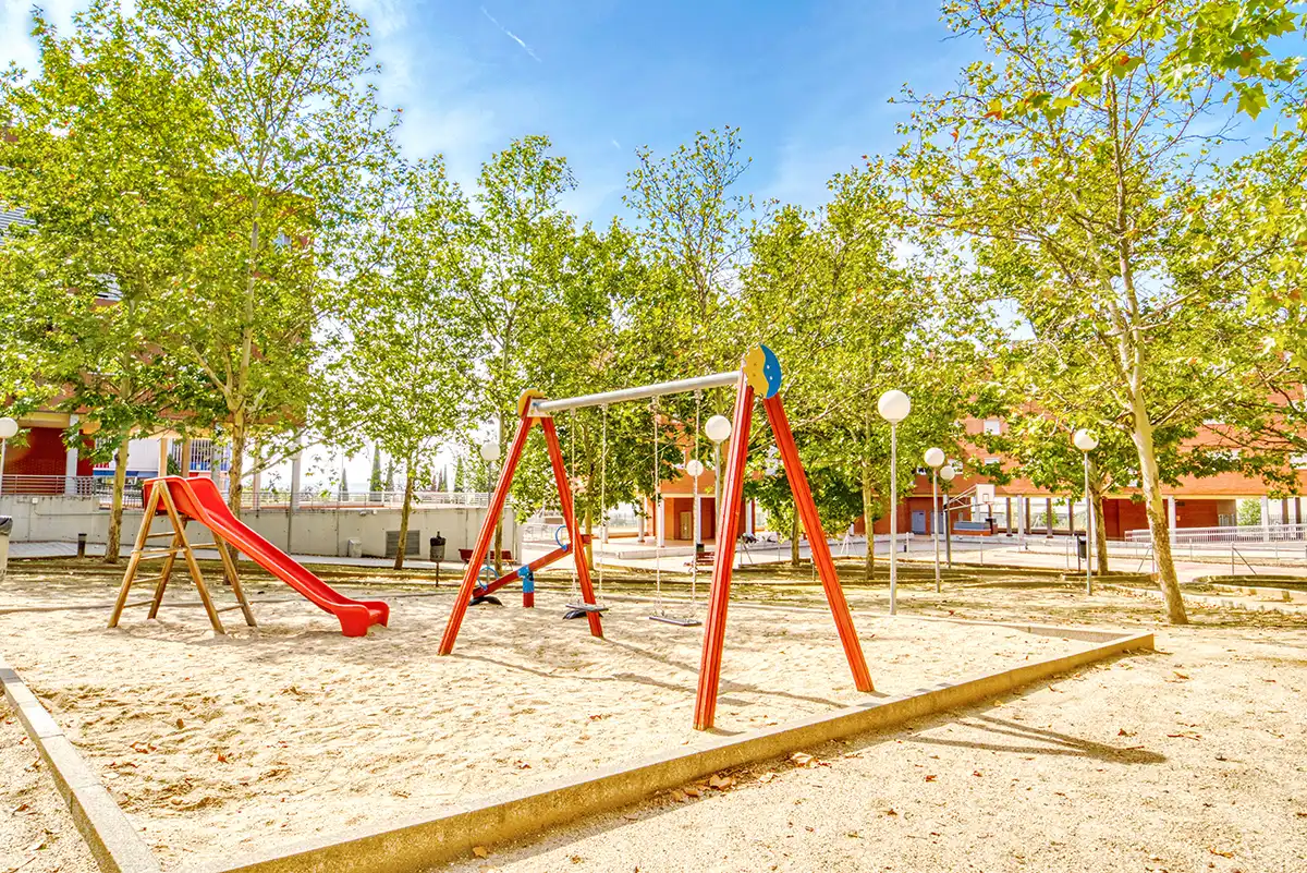 Außenansicht von Wohnung zur Miete in Rivas-Vaciamadrid mit Klimaanlage, Heizung und Abstellraum