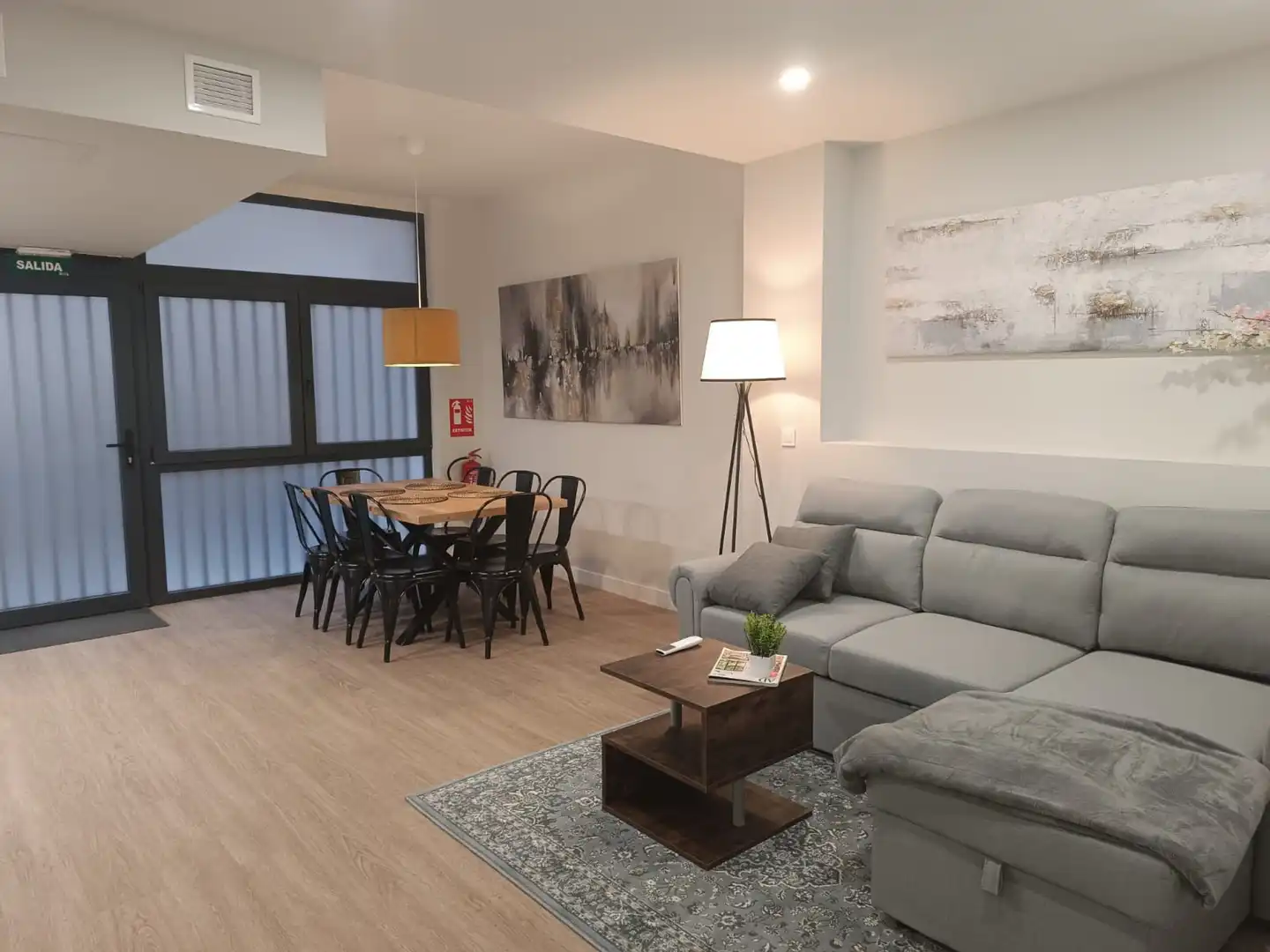 Sala de estar de Planta baja en venta en Valencia con Aire acondicionado, Amueblado y Horno