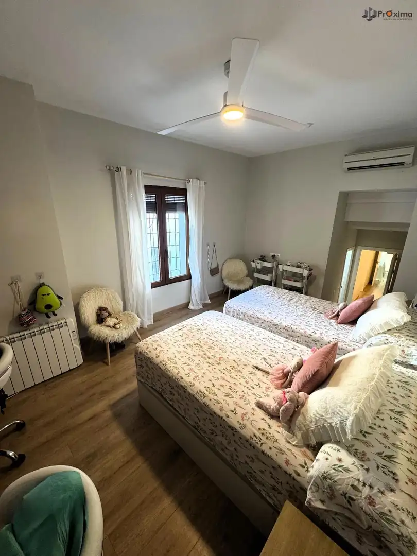 Dormitori de Casa o xalet en venda en Écija amb Aire condicionat, Terrassa i Traster