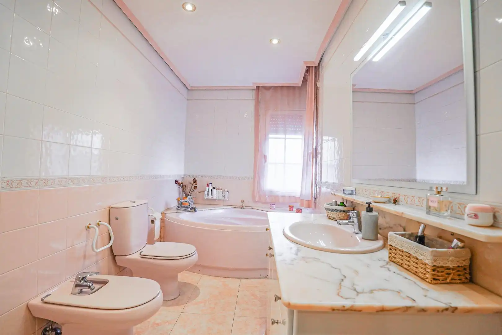 Bathroom of Detached homes for sale in Vilallonga del Camp  with Air Conditioner, Heating and Private garden