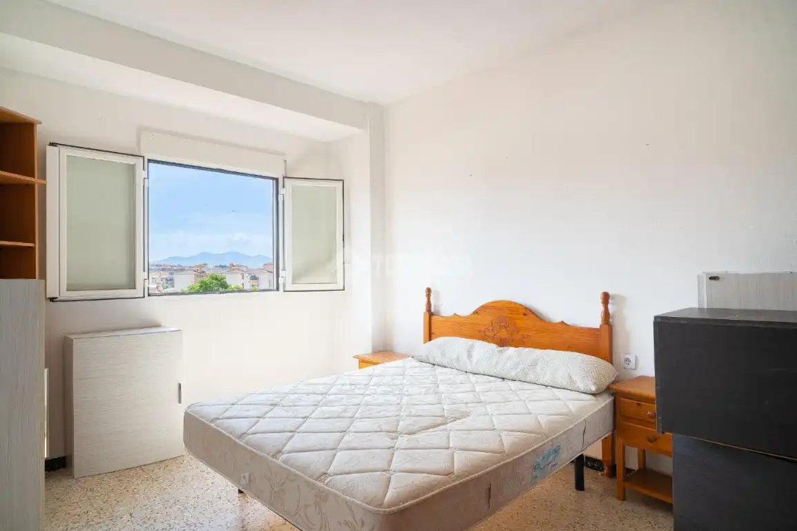 Habitación de Piso en venta en Motril con Balcón