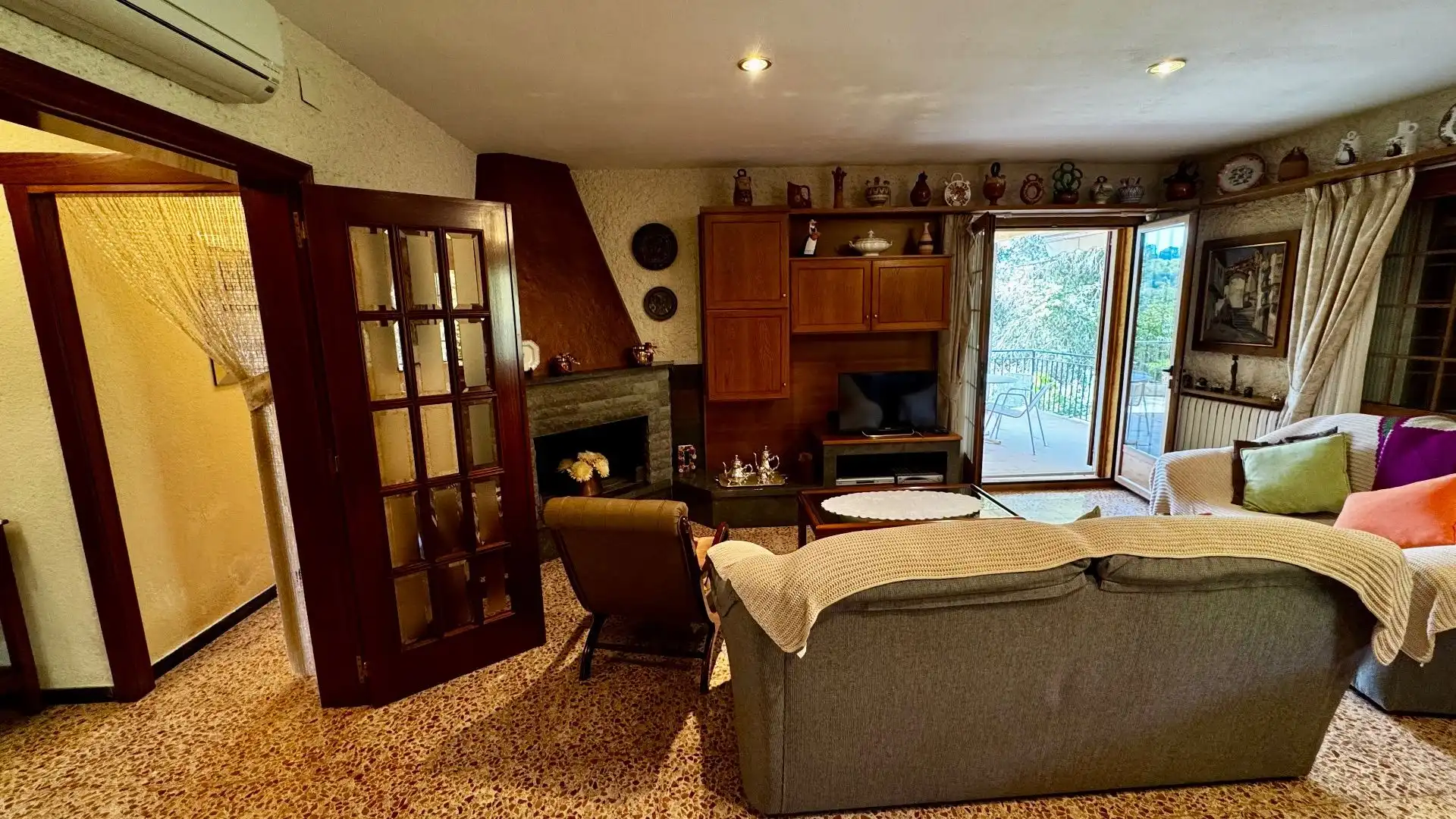 Sala de estar de Casa o chalet en venta en Vacarisses con Aire acondicionado, Calefacción y Jardín privado