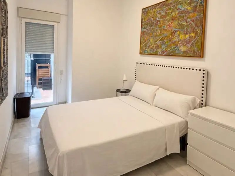 Bedroom of Flat for rent in Valencia  with Air Conditioner, Heating and Terrace
