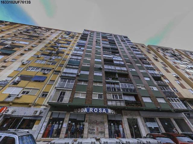 Piso en Venta en Calle Héroe de Sostoa, 85 en Parque Ayala - Jardín de la Abadía - Huelín