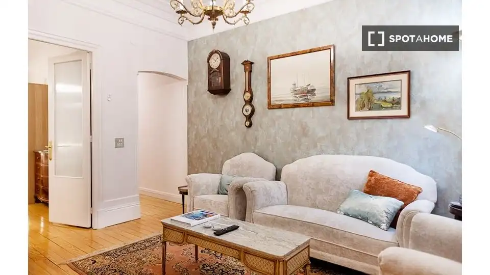 Room in Zona Indautxu