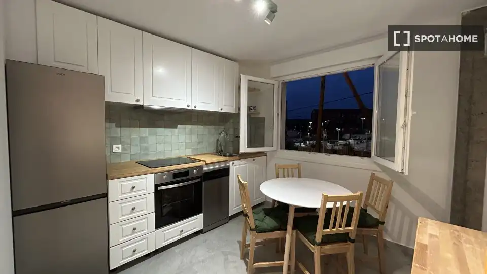 Cocina de Piso para compartir en Bilbao  con Aire acondicionado, Terraza y Amueblado