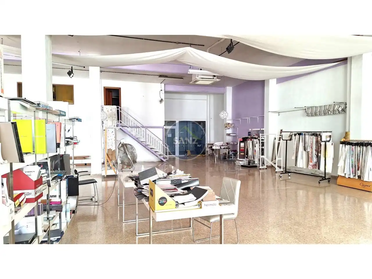 Local comercial en alquiler en Calle Hernan Cortés, imagen 3