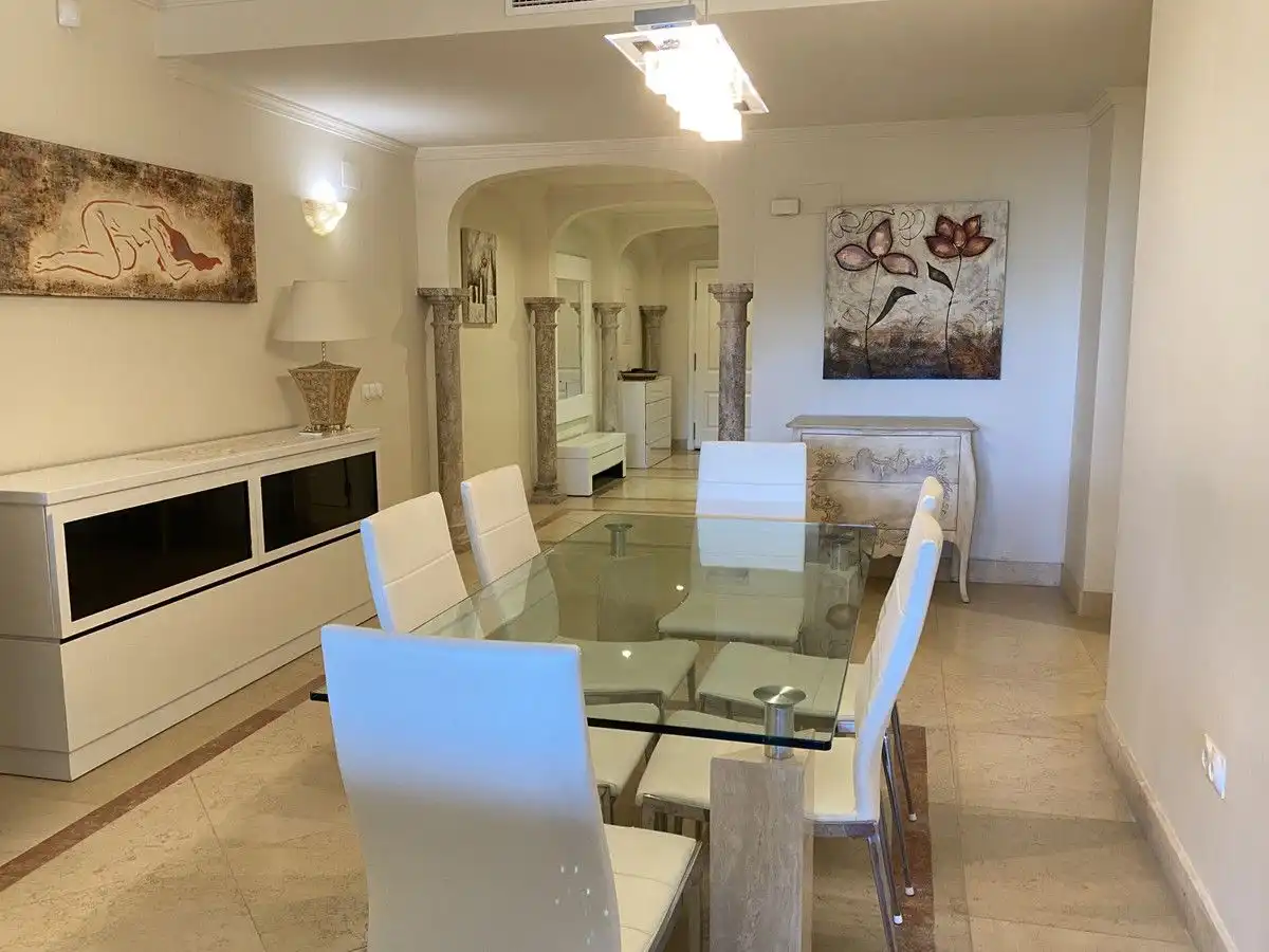Comedor de Planta baja de alquiler en Marbella con Aire acondicionado, Calefacción y Terraza