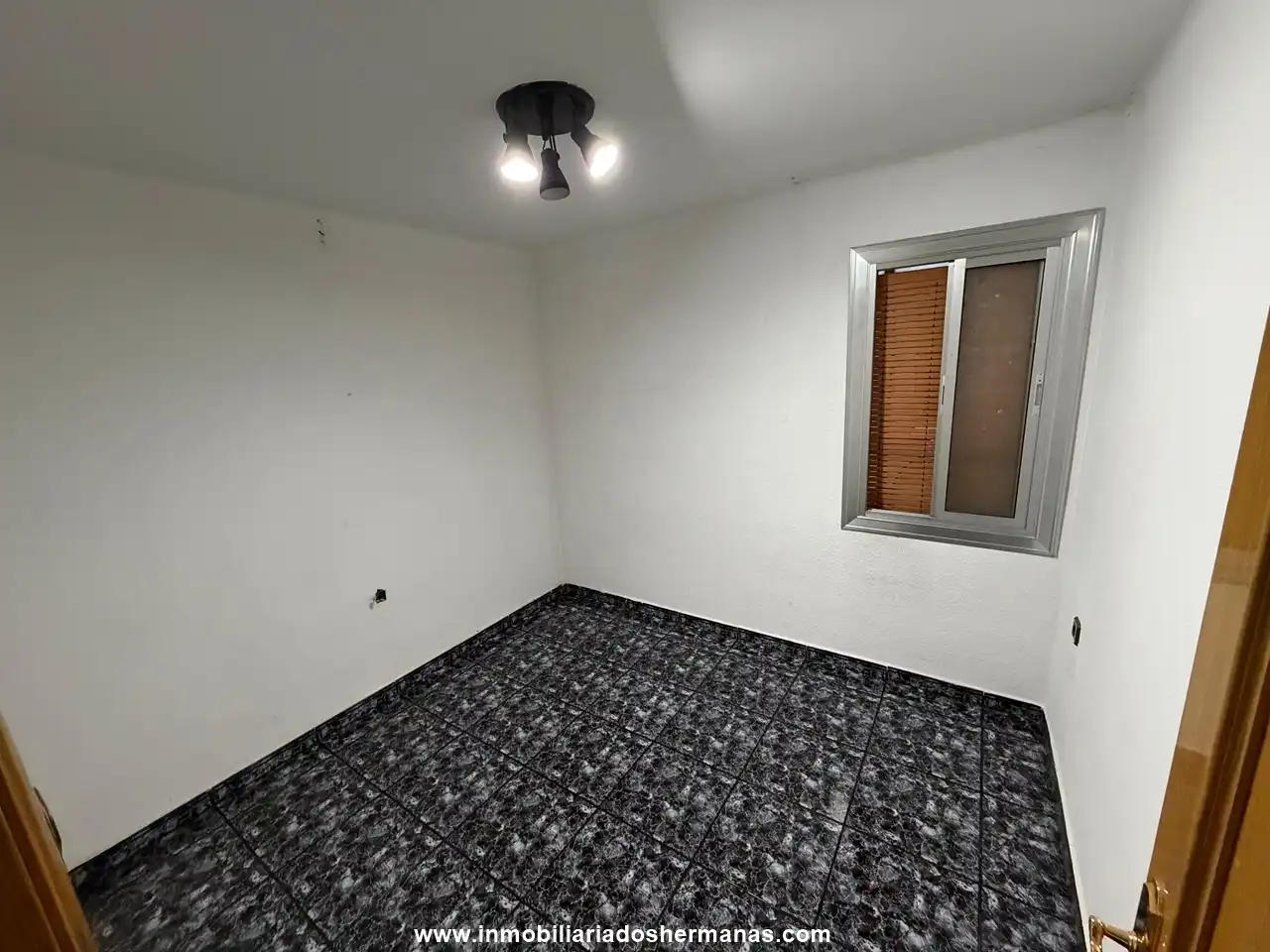 Piso en venta en El Prat de Llobregat con Balcón