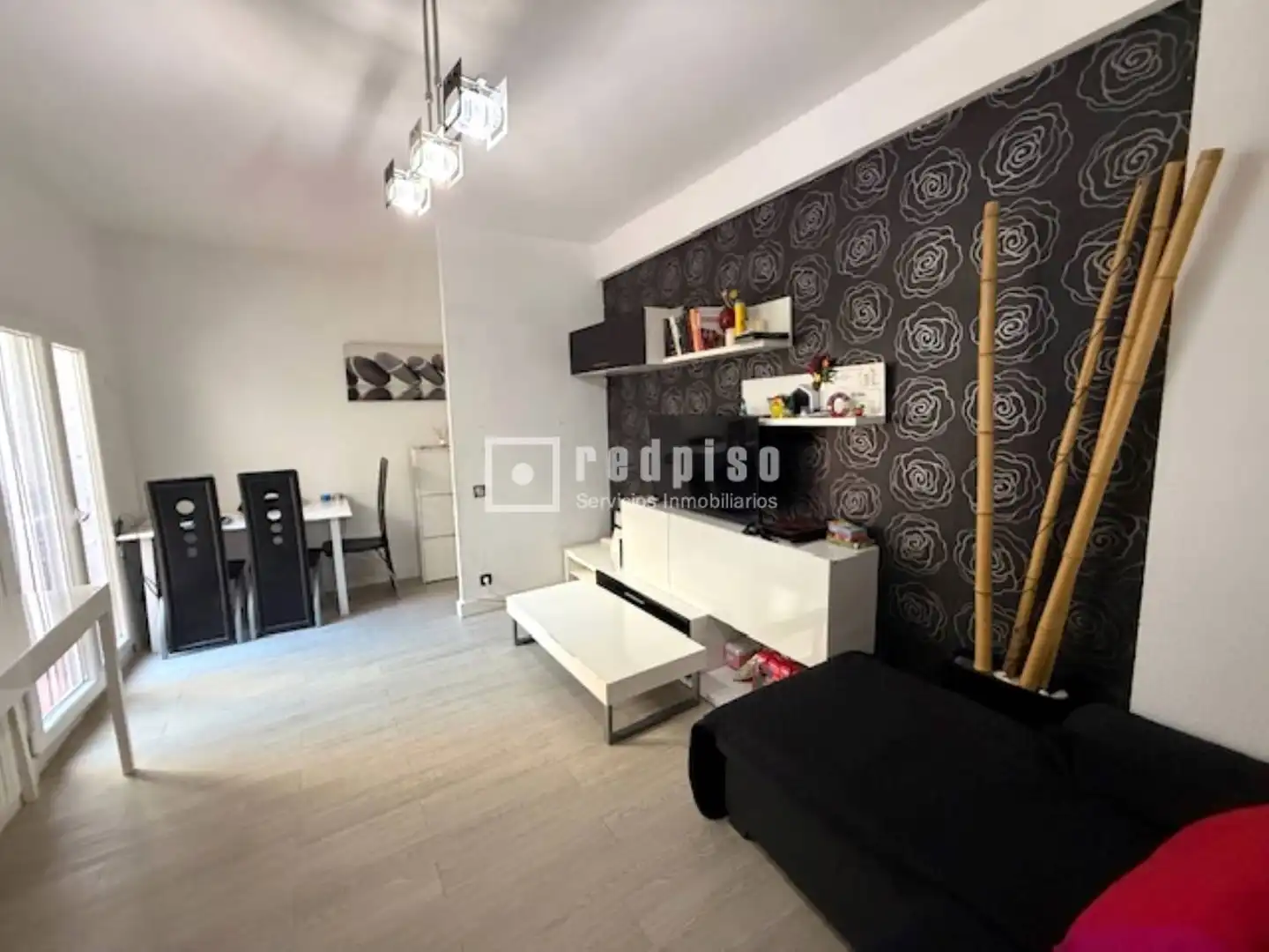 Habitación de Piso en venta en  Madrid Capital con Calefacción, Terraza y Amueblado