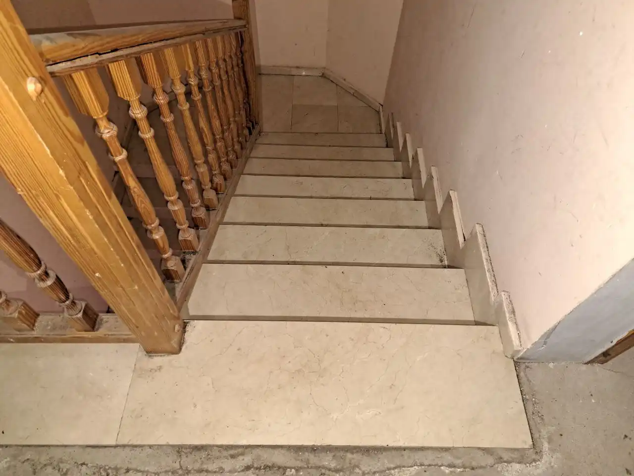 Wohnung zum Verkauf in Barcience mit Privatgarten und Abstellraum