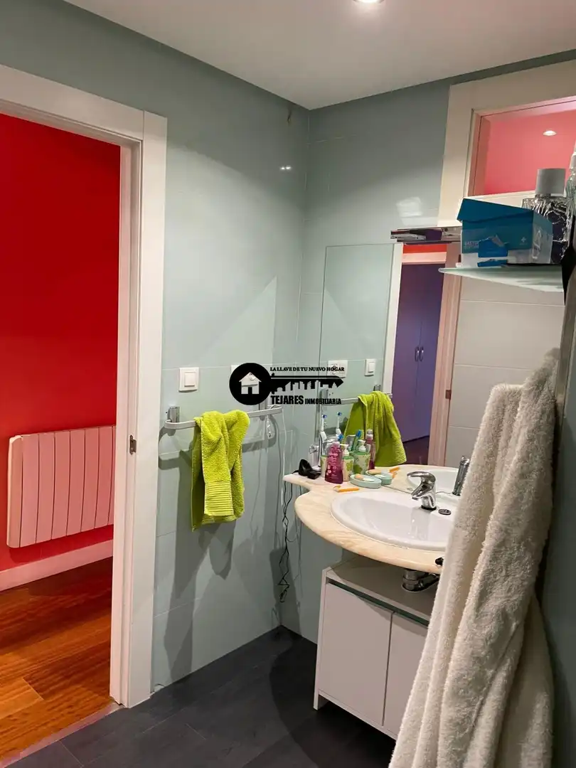 Baño de Casa adosada en venta en Albacete con Aire acondicionado, Calefacción y Jardín privado