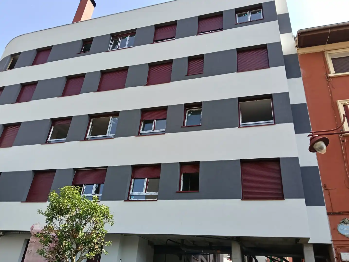 Vista exterior de Dúplex en venta en Barakaldo  con Calefacción, Terraza y Trastero