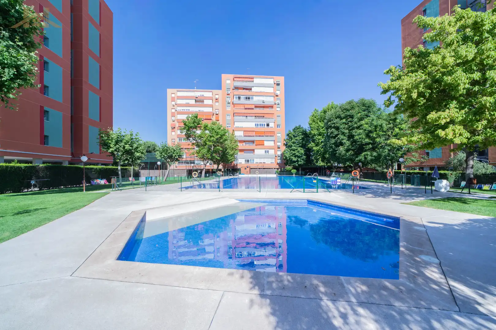 Piscina de Pis en venda en Móstoles amb Calefacció, Terrassa i Forn