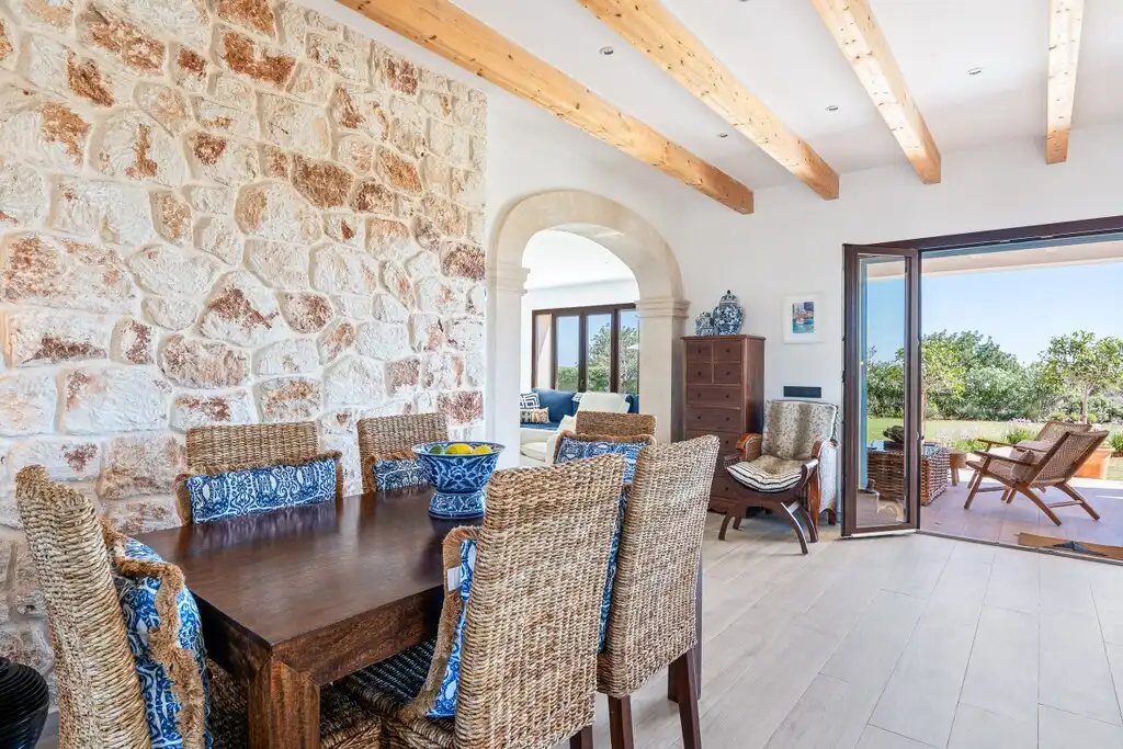 Casa rústica con terraza en venta en Portocolom, imagen 8