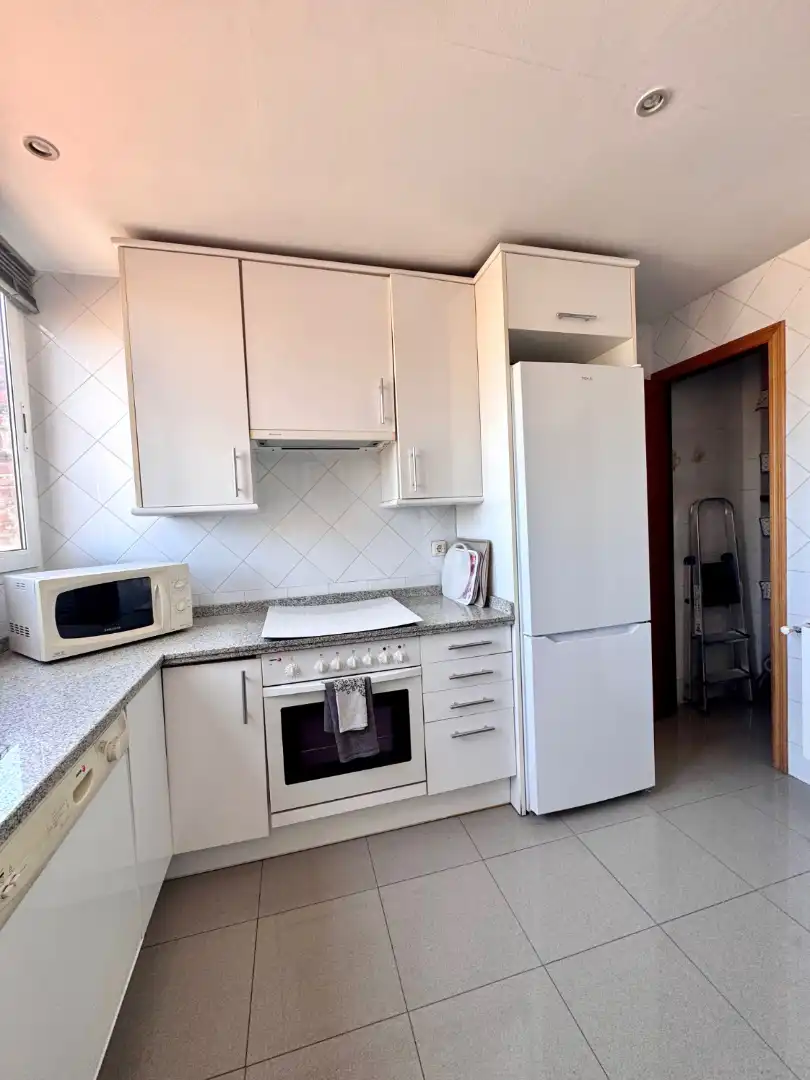 Cocina de Apartamento en venta en Cáceres con Aire acondicionado, Calefacción y Terraza