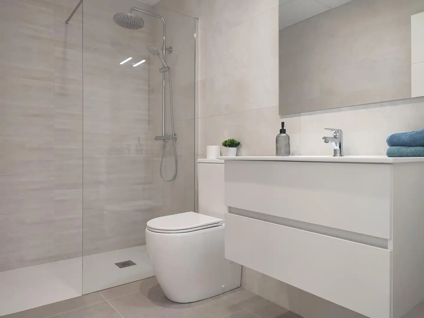 Baño de Casa o chalet en venta en Torre-Pacheco con Jardín privado, Terraza y Piscina