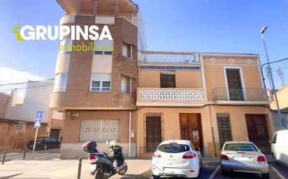 Vista exterior de Casa o xalet en venda en Almazora / Almassora amb Terrassa, Traster i Balcó