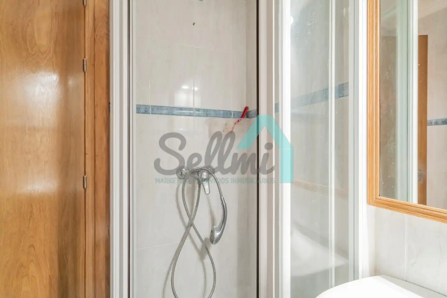 Badezimmer von Wohnung zur untervermieten in Oviedo  mit Heizung, Möbliert und Internet