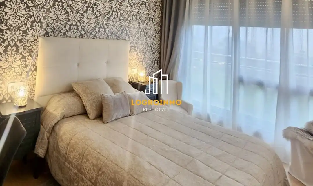 Schlafzimmer von Wohnung zum Verkauf in  Logroño mit Klimaanlage, Heizung und Terrasse
