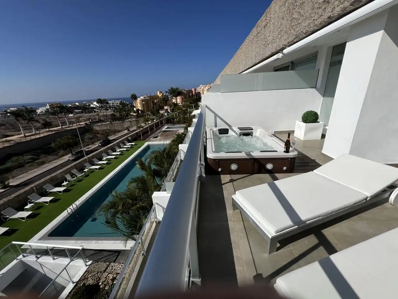 Piso con piscina en venta en Costa Adeje