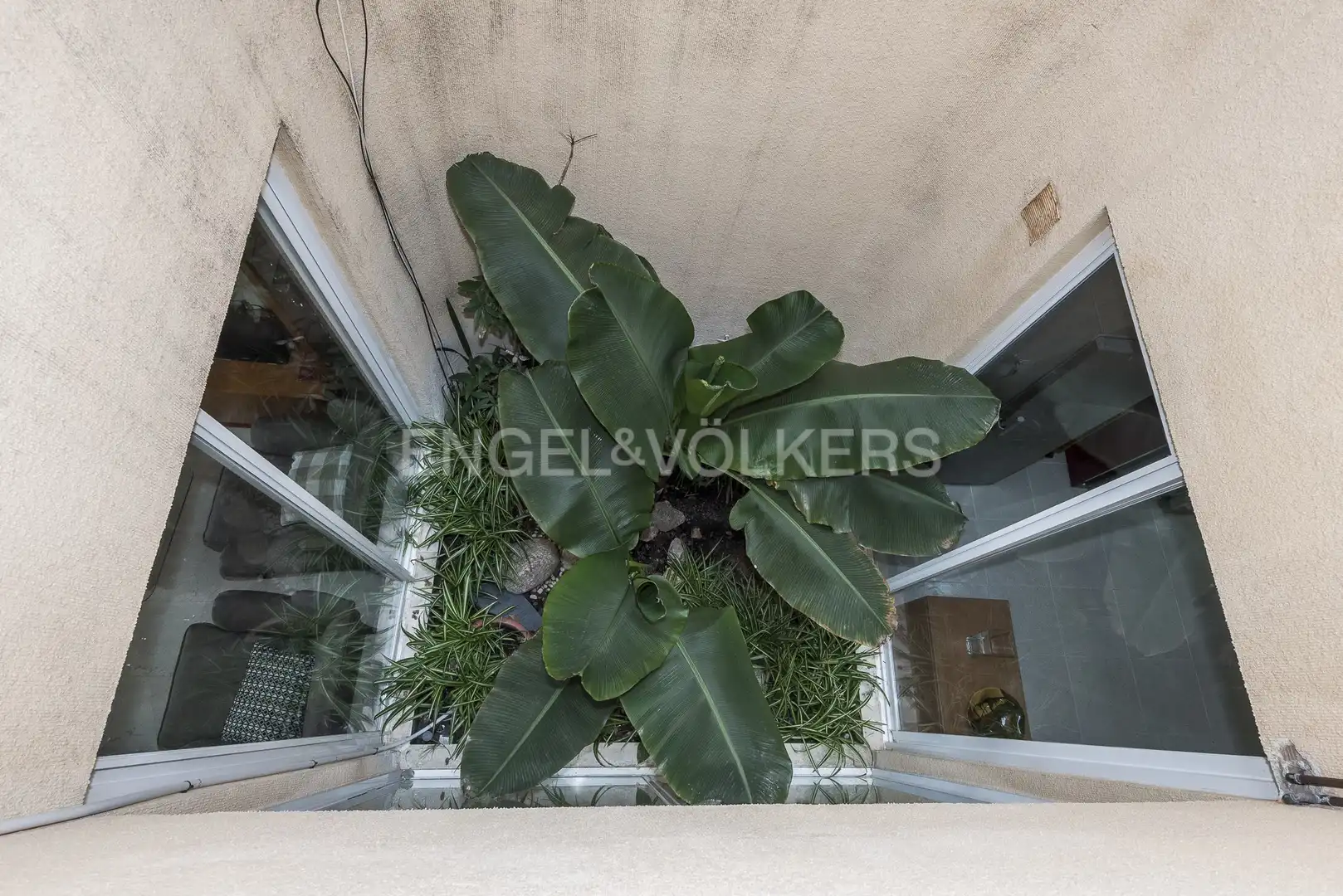 Terrassa de Casa adosada en venda en Sitges amb Aire condicionat, Calefacció i Jardí privat