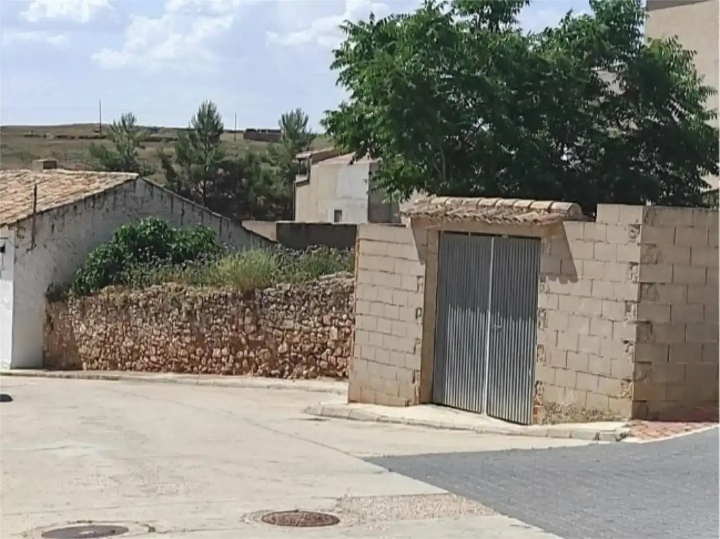 Vista exterior de Terreno en venta en Castillo de Garcimuñoz