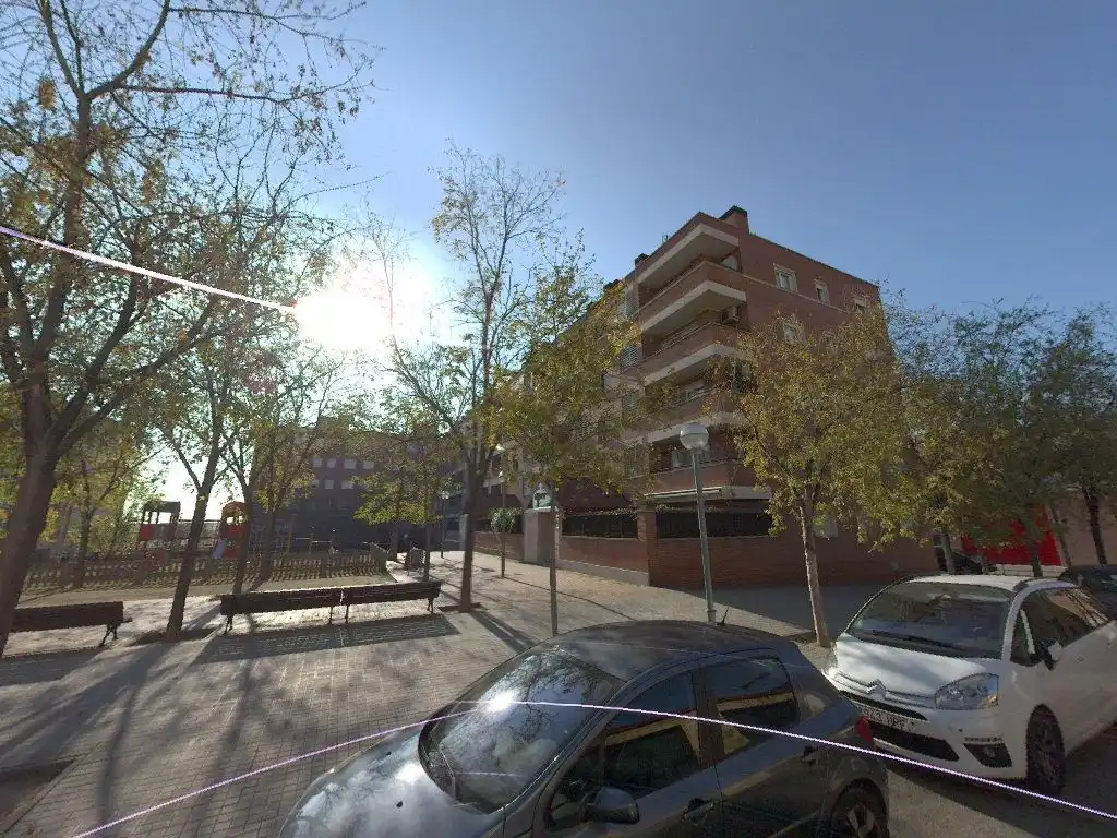 Individuel à vendre à Calassanç Duran 217-219