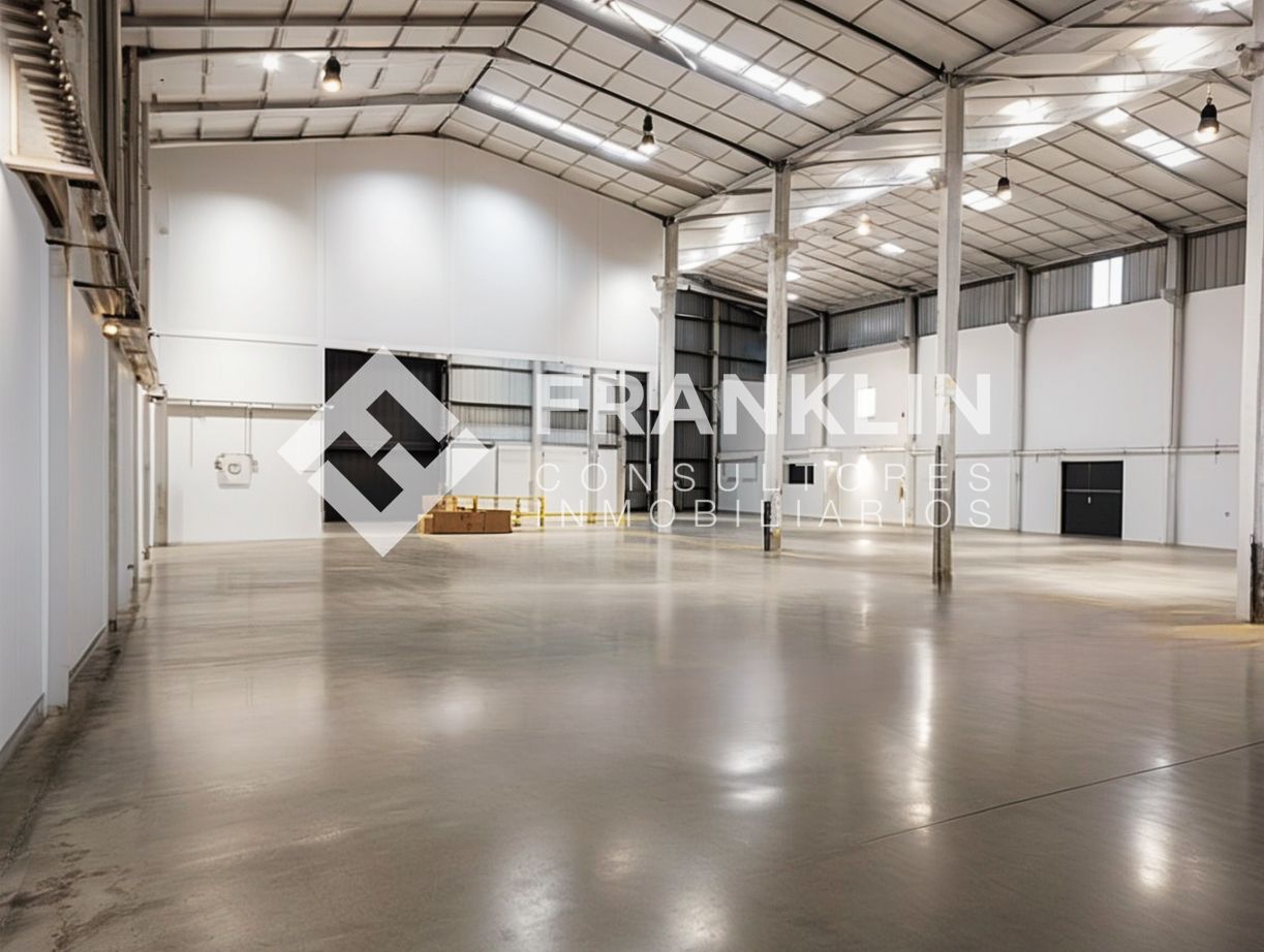 Nau industrial en venda en Sant Boi de Llobregat