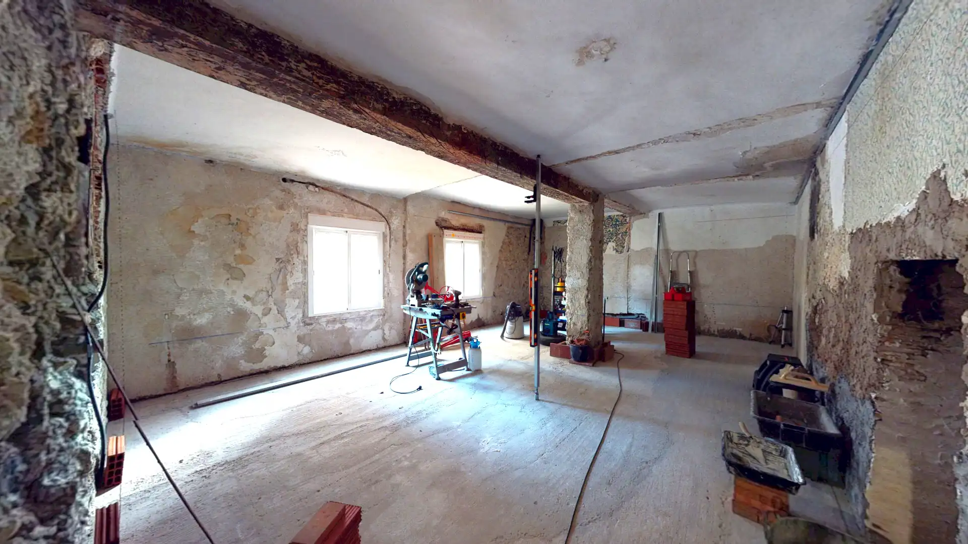 Einfamilien-Reihenhaus zum Verkauf in Onil mit Klimaanlage und Balkon