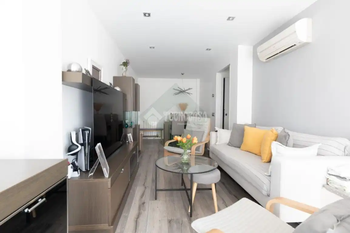 Living room of Flat for sale in Fuenlabrada  with Air Conditioner, Heating and Community pool