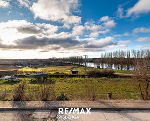 Vista exterior de Casa o xalet en venda en Tordesillas amb Terrassa