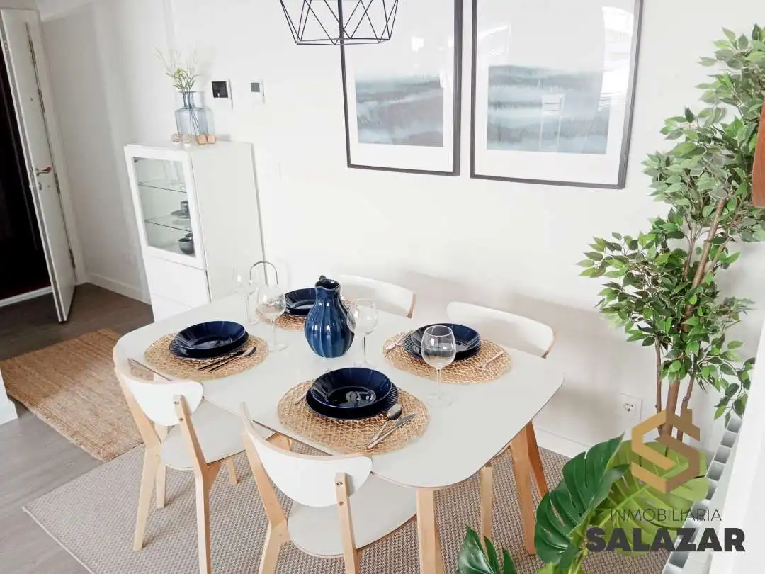 Comedor de Ático de alquiler en Bilbao  con Calefacción, Jardín privado y Terraza