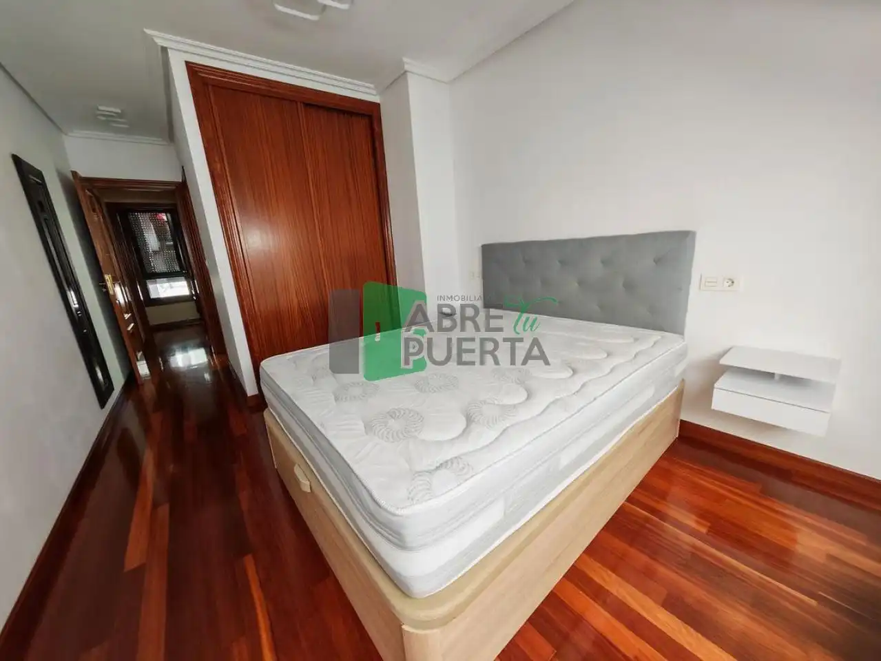 Schlafzimmer von Dachboden zum Verkauf in O Carballiño   mit Heizung und Parkett