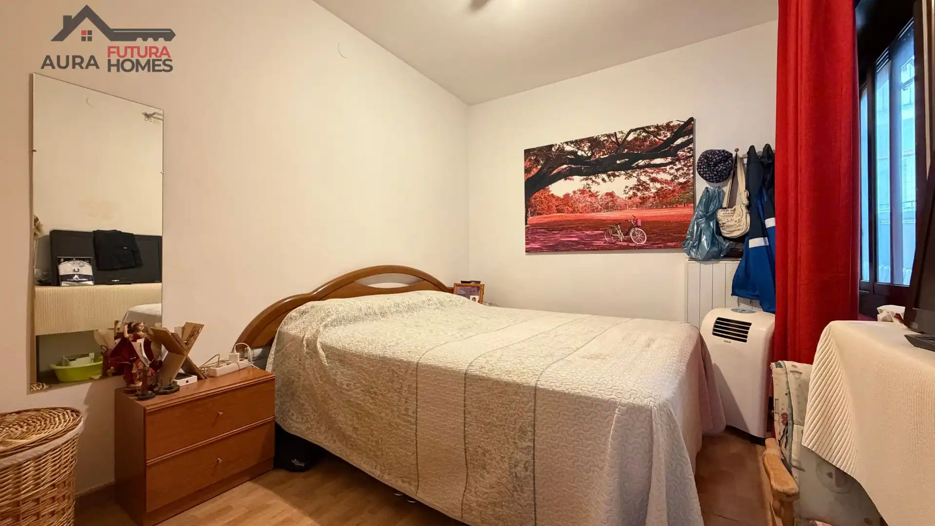 Habitación de Piso en venta en Castelldefels con Aire acondicionado, Calefacción y Amueblado