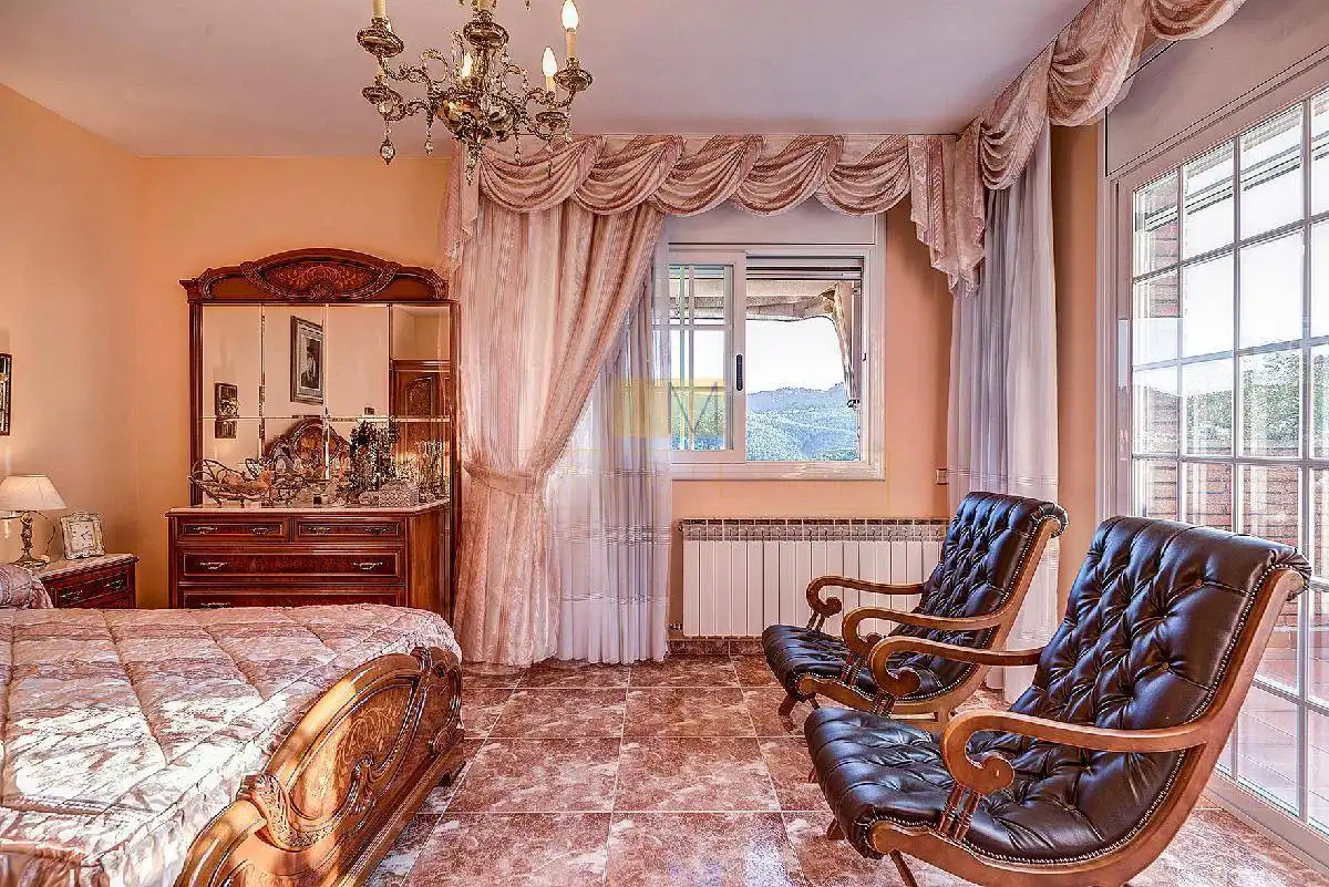 Habitación de Casa o chalet en venta en Vallirana con Aire acondicionado, Calefacción y Jardín privado