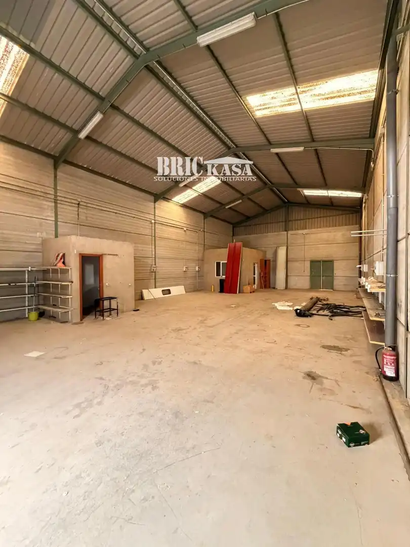 Nave industrial in affitto a Casar de Cáceres, imagen 2