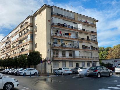 Exterior view of Flat for sale in  Sevilla Capital  with Air Conditioner and Terrace