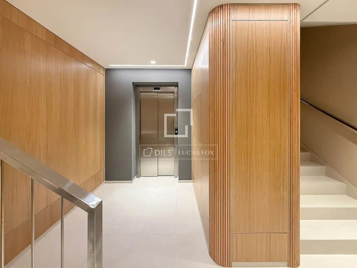 Piso en venta en Barcelona con Aire acondicionado, Terraza y Piscina