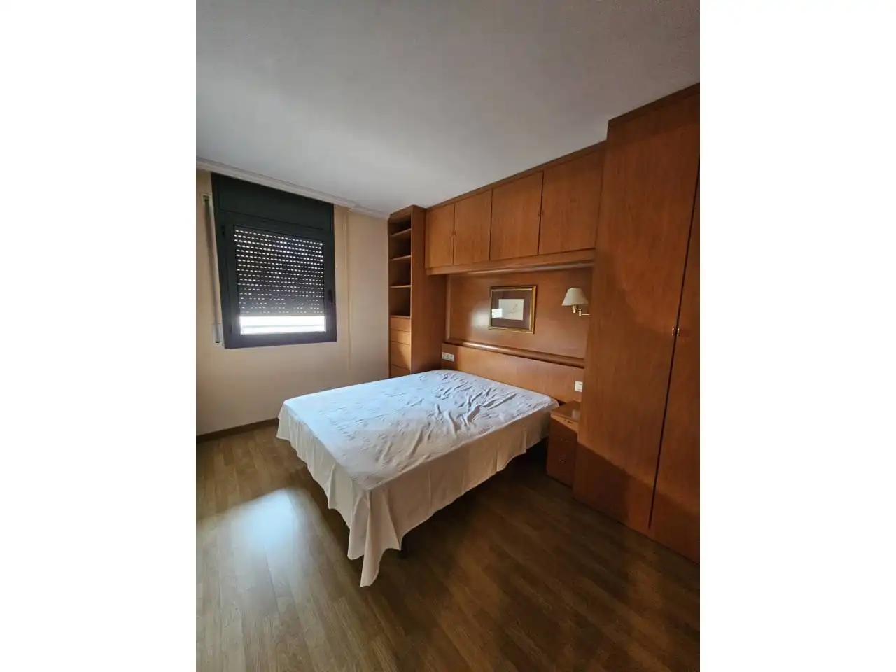 Dormitori de Apartament de lloguer en Manresa amb Aire condicionat, Parquet i Moblat