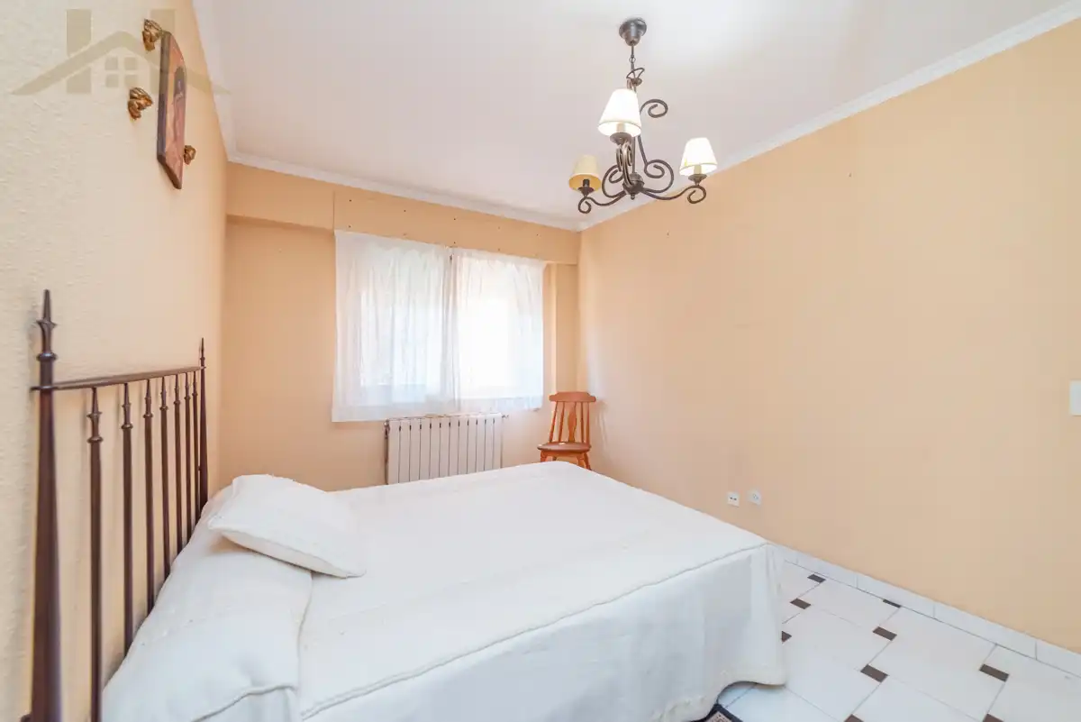 Bedroom of Flat for sale in Torrelodones  with Heating, Storage room and Furnished