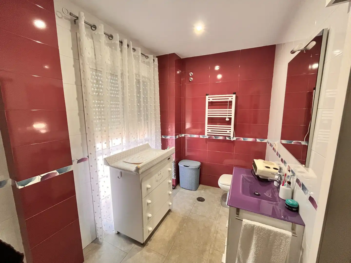 Bany de Casa o xalet en venda en La Algaba amb Aire condicionat, Terrassa i Moblat