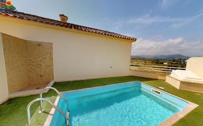 Piscina de Àtic en venda en Oliva amb Aire condicionat i Terrassa