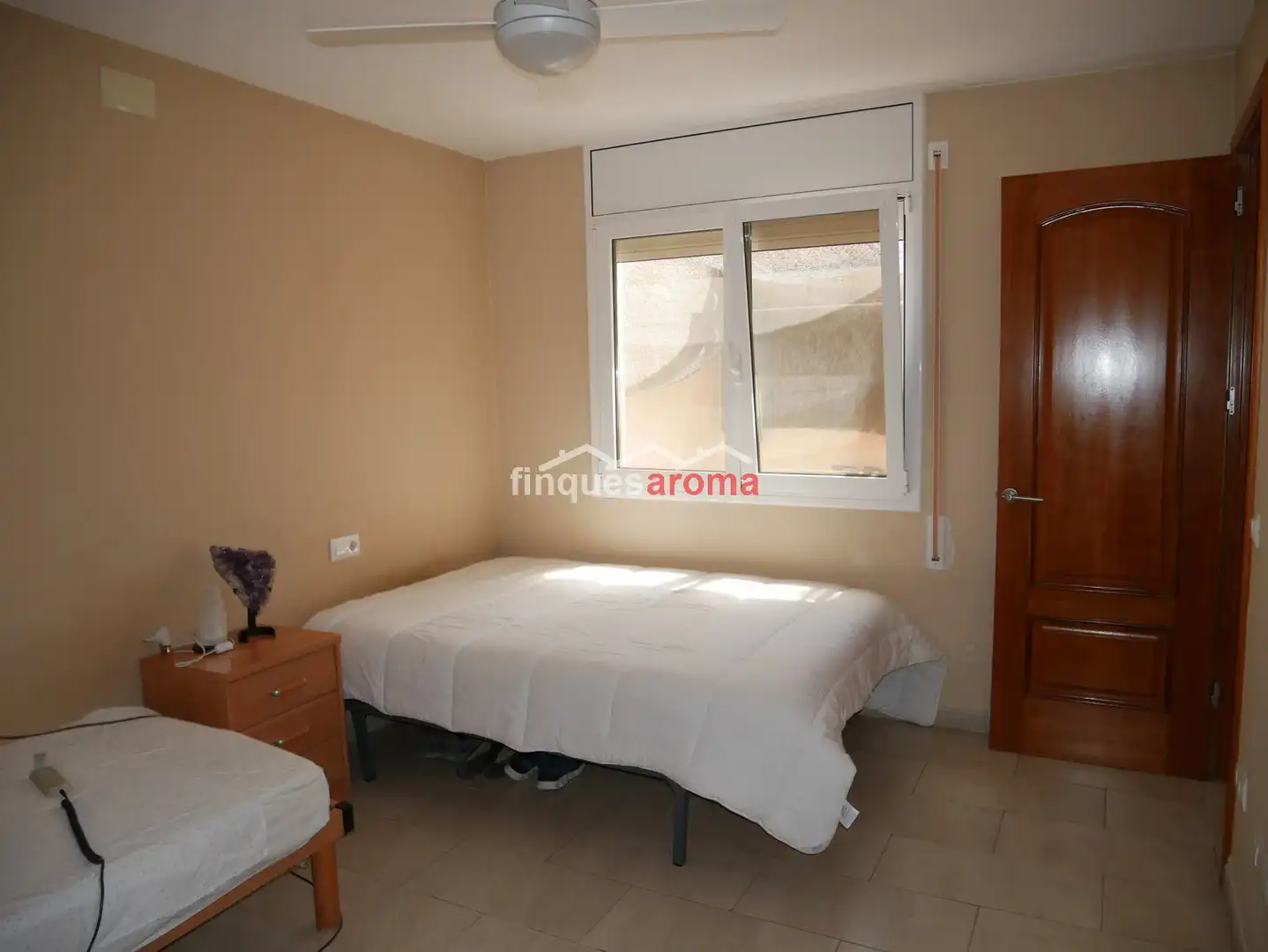 Habitación de Casa adosada en venta en Pira con Aire acondicionado, Calefacción y Terraza