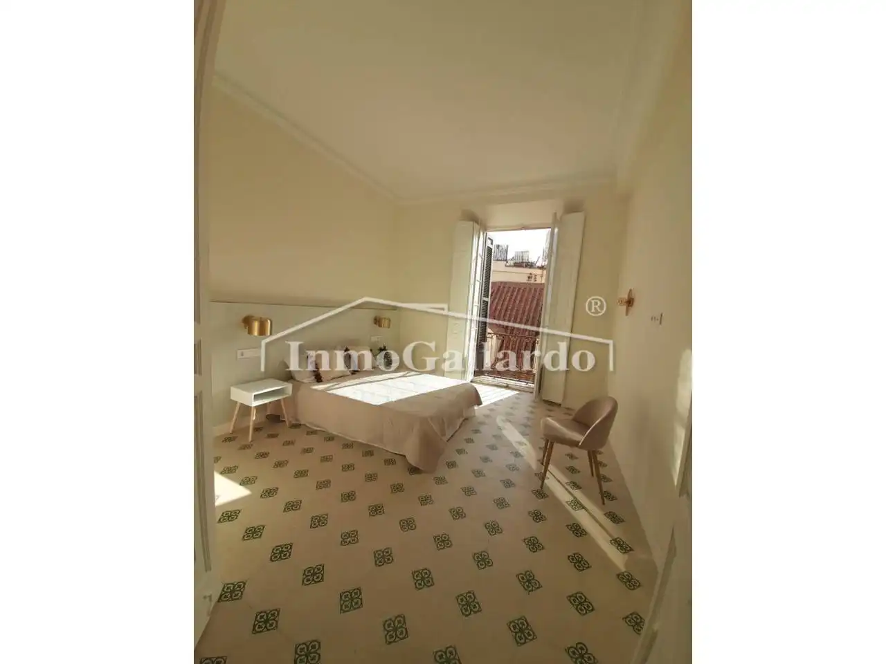 Bedroom of Flat for sale in Málaga  with Furnished and Alarm